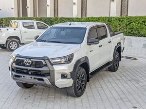 Toyota Hilux GR V4 TRD Off-Road 2020 Nueva/Usada, 2.7L Diésel, Automática, Techo Solar, Asientos de Cuero Oscuro, 6 Plazas, 24000km, Luces LED Traseras de 360° - Product Image 4