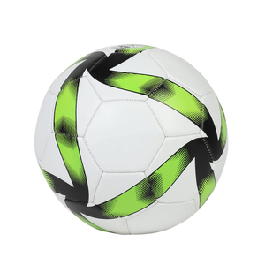 Ballon de football vert taille 5 Durable 32 panneaux d'entraînement et de match cousu à la machine haute rétention d'air résistant à l'eau pour l'extérieur - Product Image 2