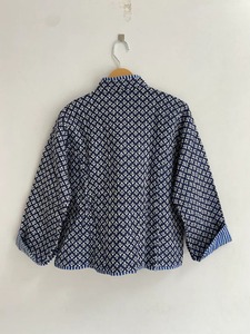 Veste réversible en coton indien fait à la main pour femmes manteau matelassé vintage avec passepoil à rayures veste Kantha indigo de style rétro - Product Image 6
