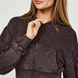 Conjunto Deportivo de Invierno con Capucha, Estilo Casual, Top Corto, Tela Suave, Costuras de Primera Calidad, Ecológico, Transpirable y de Secado Rápido - Product Image 4