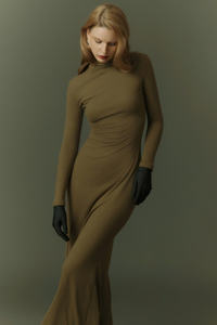 Vestido de mujer elegante de tendencia superior para Otoño/Invierno Hecho en Vietnam Servicios ODM La mejor opción para damas - Product Image 3