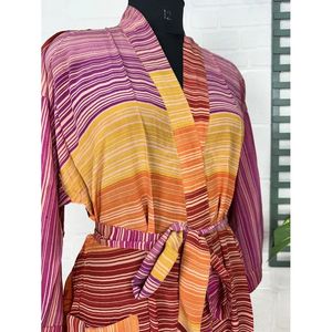 Kimono Vintage de Seda Crepé, Bata Suave y Cómoda, Ropa de Dormir Ligera y Lujosa, Regalo Perfecto de Verano para Mujer - Product Image 4