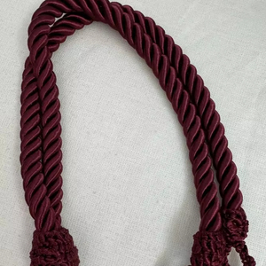 Attache de rideau en coton rouge bordeaux avec pompon, nouvelle collection Conso - Product Image 1