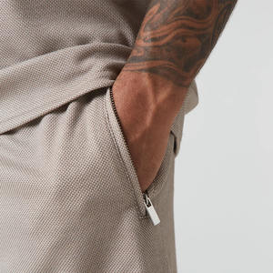 เสื้อยืดคอออกกำลังกายขาสั้นสำหรับผู้ชายชุดออกกำลังกายขาสั้นสีพื้นสำหรับฤดูร้อนขายส่งคุณสมบัติระบายอากาศได้ตามต้องการ - Product Image 6