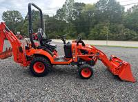 Tractor de Ruedas KUBOTA BX23S 2023 con Accesorios de Cargador/Retroexcavadora