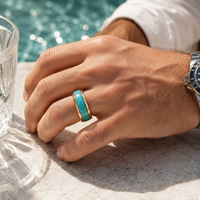 Bague en tungstène hypoallergénique JLM avec incrustation de pierres de turquoise naturelle concassées et bordure en or rose, cadeau minimaliste pour couple, mariage ou fiançailles