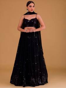 Ensemble Lehenga Choli Noir de Haute Qualité en Tissu Georgette Premium FATEMA FASHION Séchage Rapide Offre en Gros Idéale pour les Fêtes - Product Image 2