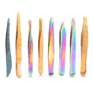 Fabriqué en acier inoxydable de haute qualité pour une durabilité et une résistance à la rouille avec des pointes inclinées parfaitement alignées pour les poils du menton - Product Image 1