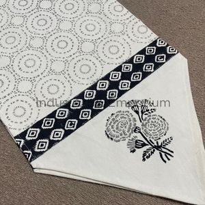 Chemin de table en coton imprimé main rose, chemin de table à manger, chemin pour table à manger 100% coton - Product Image 2