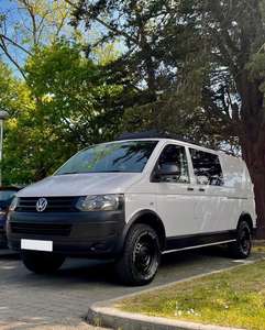 Grand camping-car de luxe pour le camping, les voyages en caravane et les excursions. - Product Image 2