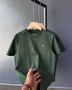 Camiseta de Verano 2025 Nueva, Sólida, con Cuello Redondo, Manga Corta, Bordada, Ajustada para Mujer - Product Image 6