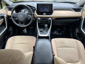 Toyota RAV4 XLE 2021 Usado en Buen Estado - Product Image 5