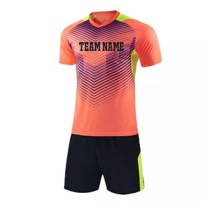 Uniformes de fútbol Diseño personalizado Uniformes de fútbol de alta calidad Diseño de sublimación Uniformes de fútbol de entrenamiento - Product Image 4