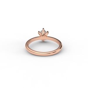 Bague solitaire minimaliste en diamant de laboratoire ovale en or rose 18 carats - Product Image 2