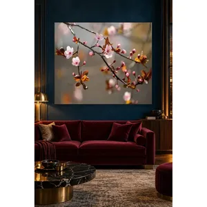 กิ่งดอกพลัมสีชมพูฟิดาบนพื้นหลังที่เบลอลงบนภาพพิมพ์บนผืนผ้าใบ - Product Image 2