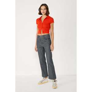 Camiseta con Cuello Polo y Adorno Completo de Piedras en la Parte Delantera - Product Image 3