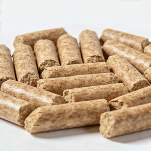 Briquettes de bois pour chauffage, sacs de 15 kg, EnPlus A1, teneur en cendres 100%, humidité 0% - Product Image 5