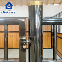 Box de manège portable robuste en bois et métal, résistant à l'eau, avec porte coulissante, pour chevaux
