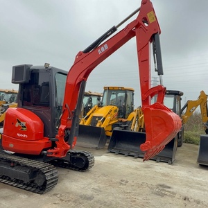 Mini-excavatrice Kubota U35 d'occasion en promotion – Machine compacte de haute qualité pour la construction, l'agriculture et les travaux de jardinage - Product Image 3