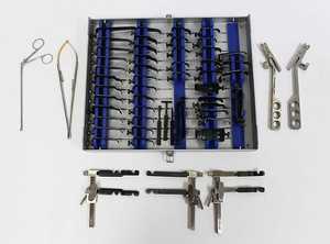 Versatile Spine Black Belt Retractor Set <b>Sterilized</b> Box Spine System Surgical Retractor For Cervical Lumbar Spine Surgery - Product Image 4