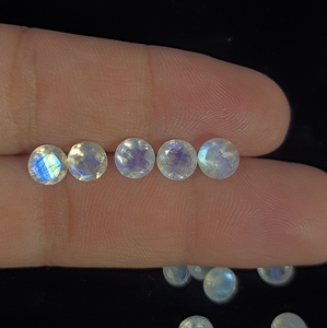 Piedra lunar de arcoíris Natural de 4,5,6,7mm, forma redonda facetada, piedras preciosas semipreciosas para fabricación de joyas al por mayor - Product Image 6