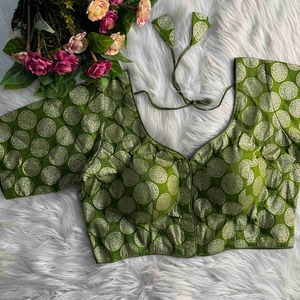 Fancy Premium Quality Exclusive Stylish Modern Exclusive Dola Silk With Zari Weaving Blusa para la venta - Product Image 1