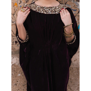 Élégant personnalisé broderie impression conception velours robe élégante à la main frontière velours robe nuptiale vêtements culturels à vendre - Product Image 2