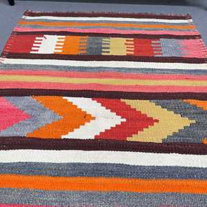 Tapis turc 2,8 x 10,6 pieds, tapis vintage, tapis en laine rouge à pois - Product Image 3