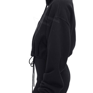 Personnalisé Votre Propre Conception Femmes Crop Top Hoodies Ensembles Plus La Taille Meilleure Vente Femmes Crop Top Hoodies Ensembles - Product Image 3