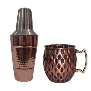 Shaker à cocktail en acier inoxydable fini antique Barware Design martelé personnalisé par le designer - Product Image 2