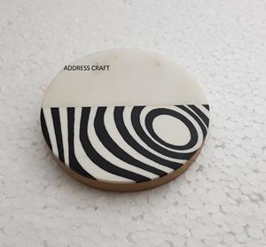 Nouveau design indien fait à la main marbre résine moderne 4x4 pouces antidérapant blanc caboteur maison ustensiles de cuisine décor de table - Product Image 5