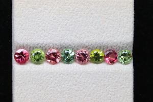 พลอยทัวร์มาลีนทรงกลมเจียระไนขนาด 4 มม. - พลอยทัวร์มาลีนหลากสี - คุณภาพสวยงาม หินธรรมชาติ 100% สำหรับเธอ - Product Image 2