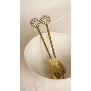 Serveur à salade unique le plus vendu avec poignée verte en acier inoxydable fourchette cuillère Design ustensiles d'hôtel - Product Image 5