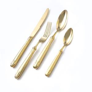 Juego de cubiertos de metal de acero inoxidable esencial para el comedor hecho para agregar elegancia de lujo y utilidad a todas las comidas - Product Image 3