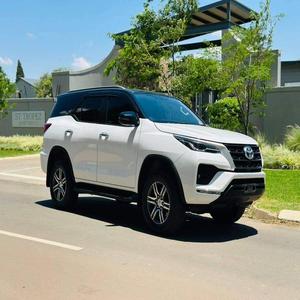 Prix bon marché Toyota Fortuner assez usagé propre Titre sans accident Historique Modèle à grande vitesse Conduite à gauche et à droite Acheter maintenant - Product Image 6