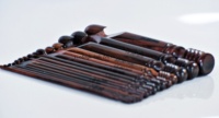 Lot de 15 crochets à crochet en bois de rose, 3,5 mm à 25 mm, marron naturel, tournés à la main, ergonomiques, écologiques, durables, pour le tricot manuel