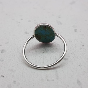 Bague délicate en argent sterling 925, lunette tibétaine en pierre précieuse turquoise, cadeau de fête de mariage artisanal pour son cadeau de noël - Product Image 2