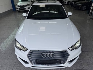 Voiture berline d'occasion blanche, vue avant, idéale pour la revente et l'achat en flotte - Product Image 1