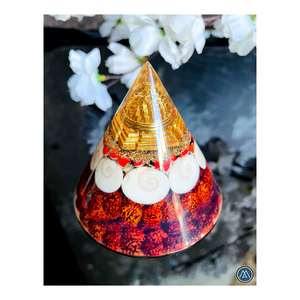 Pirámide de orgón Gomati Chakra en forma de cono modernista 70-75mm piedra preciosa de cuarzo decoración del hogar tallada última colección amor - Product Image 3