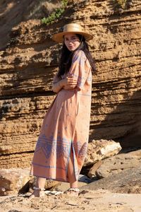 2025 Nueva colección para mujer algodón bordado manga corta Midi longitud Boho Casual Wear Kaftan Vintage bordado OEM ODM - Product Image 3