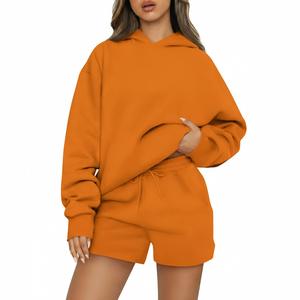 Conjunto de dos piezas con capucha de manga larga de Color sólido de otoño e invierno Conjunto de pantalones cortos casuales de moda para mujer - Product Image 2