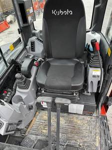 Alto rendimiento 2023 para KX040 4 Mini Excavadora Diseño de oscilación de cola cero con componentes hidráulicos Kawasaki - Product Image 2