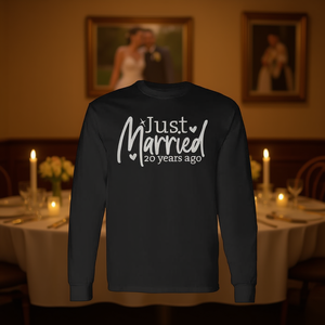 Maglietta a Maniche Lunghe per il 20° Anniversario di Matrimonio, 20 Anni di Matrimonio, Regalo Personalizzabile per Coppie, T-Shirt Promozionale - Product Image 3