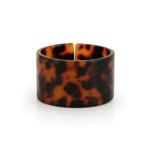 ห่วงใส่ผ้าเช็ดปากทำจากเรซินเกรดพรีเมี่ยมที่สวยงามและขัดเงาสำหรับการจัดโต๊ะอย่างหรูหราในช่วงวันหยุด - Product Image 1