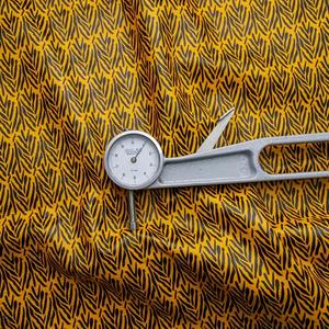 Patrón de hojas negras Impreso Cuero amarillo Productos de cuero duraderos de 1 a 12 pies cuadrados con patrón floral único. - Product Image 2