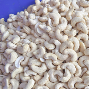 Vente flash Prix des noix de cajou dans le monde entier Noix de cajou grillées et emballage W210 Santigo Viet Nam Prix d'usine - Product Image 1