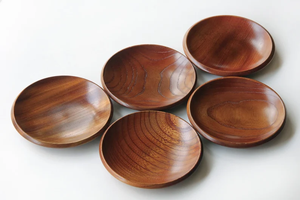 Assiette en chêne naturel, vaisselle et assiettes uniques fabriquées à la main, Crescent Crafts - Product Image 3