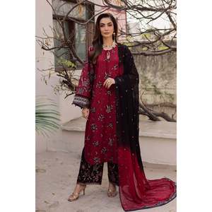 Conjunto de traje de 3 piezas para mujer: Camisa de batik bordada con dupatta de gasa teñida y pantalón bordado - BIC-4753 - Product Image 1