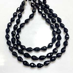 Vente en gros de perles en forme de goutte d'onyx noire à facettes fines pierres précieuses naturelles support perceuse gouttes perles pour bijoux - Product Image 3