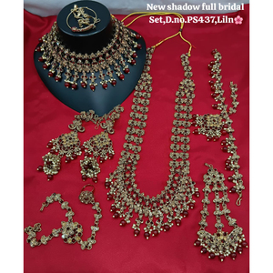 Ensemble de collier ras du cou ethnique plaqué or pour mariée, boucles d'oreilles, Maang Tikka, tendance, fait main, haute qualité, dernier design, pour les fêtes - Product Image 1